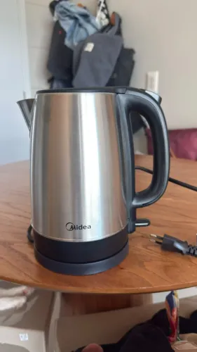 Chaleira Elétrica Inox Midea 1,7L 1850W 220V EKA20X2 - Nunca Usada