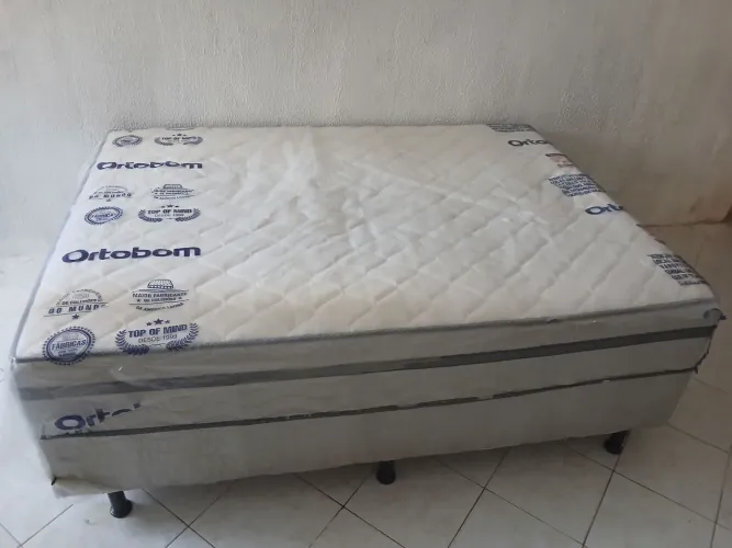 Cama box