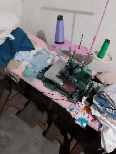 Vendo ou troco por maquina domestica