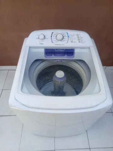 Máquina de lavar roupa eletrolux turbo 13kg 