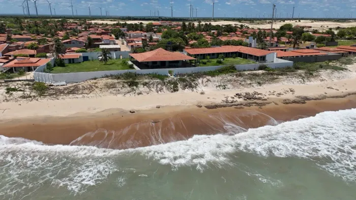 Vende - Se Uma Casa a Beira-Mar na Praia de Enxu Queimado