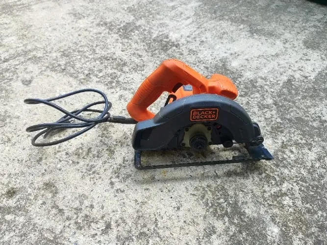 Serra Circular Black+Decker 1350W (Na Caixa) - 220V