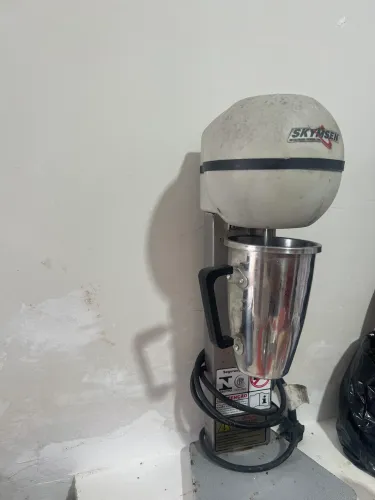 Vendo batedor de shake