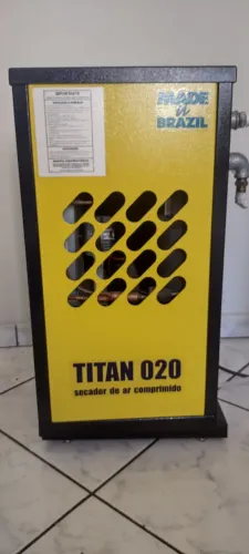 Secador de ar comprimido digital Metalplan TITAN020 20PCM 220V