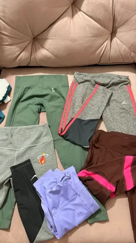 Calça legging M. Sem avarias.