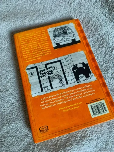 Livro Diario de um banana: Caindo na estrada