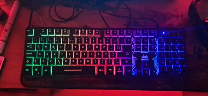 Teclado semi mecânico e anti ghosting