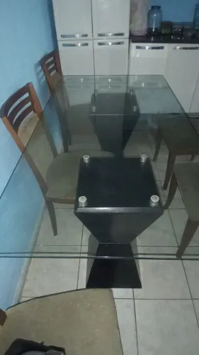 Vendo mesa de vidro de jantar 170x90