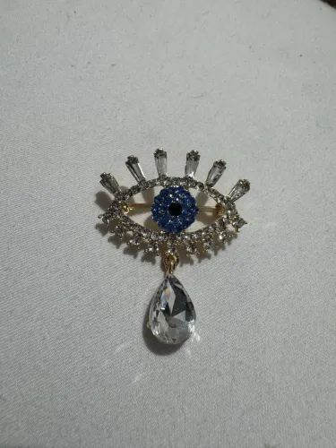 Broche novo de olho grego com pedras brilhantes