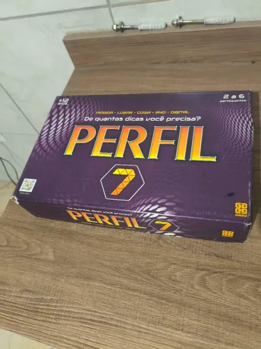 Jogo de tabuleiro PERFIL 7 em perfeito estado