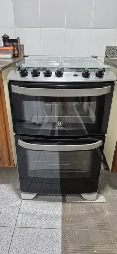 Fogão Electrolux 4 bocas 2 fornos