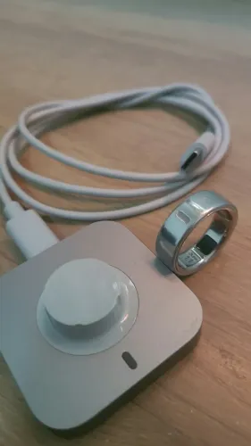 Oura Ring 4 Titanium Water 100 metros, Prata, tamanho 11, anel inteligente