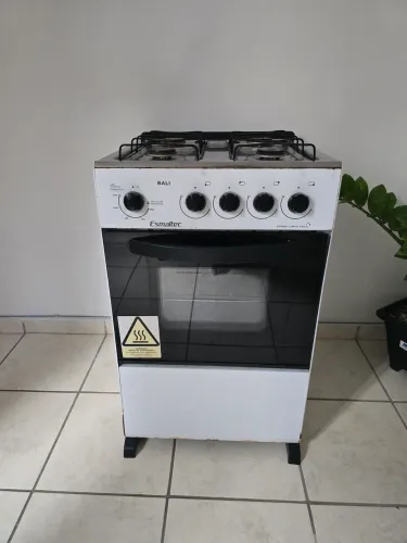 Fogão de 4 bocas