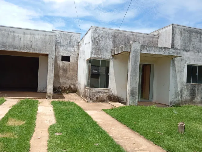 Vendo casa no centro comercial de Ipiranga do Norte