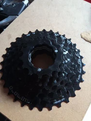Cassete Shimano 7v (14x32 dentes)