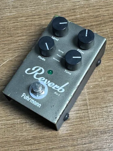 Pedal Reverb Fuhrmann Rv1 usado 