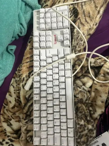 TECLADO MECANICO RED DRAGON 100%
