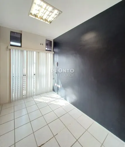 Sala/Conjunto Comercial em Ilha do Leite