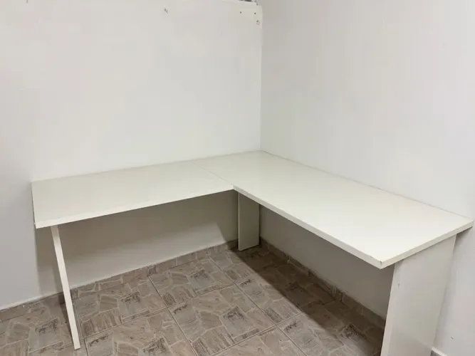 Mesa para escritório em L