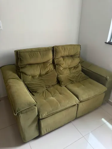 VENDE-SE SOFÁ RETRATIL