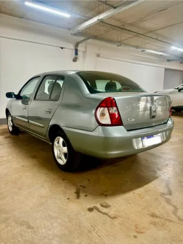 Renault Clio Sed. Privilège Hi-flex 1.6 16V 4P 2008