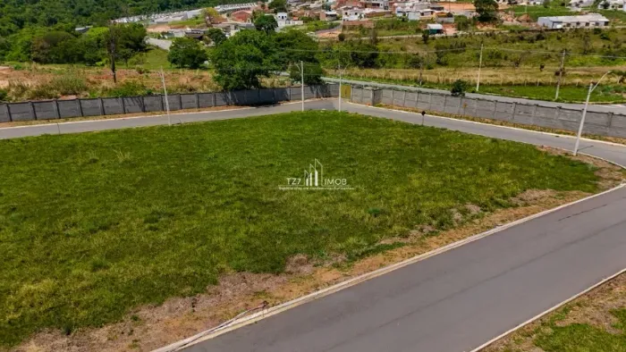 Lote em Condomínio Fechado - Solar Itália, oportunidade com 300 m², quitado e registrado,