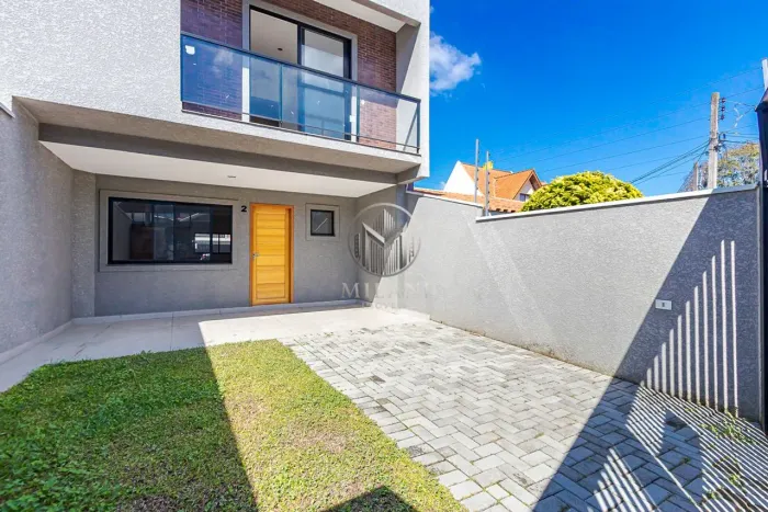 Sobrado novo à venda no Boa Vista 108m² | 3 quartos, 1 suíte e 2 banheiros