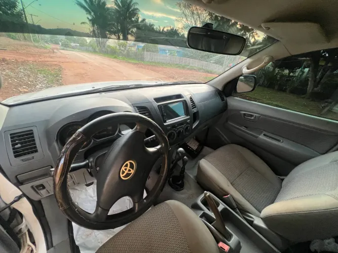 Toyota Hilux CD D4-d 4X4 2.5 16V 102cv TB Dies. 2008