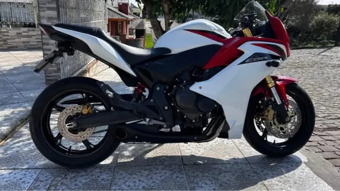 HONDA CBR 600F 2013