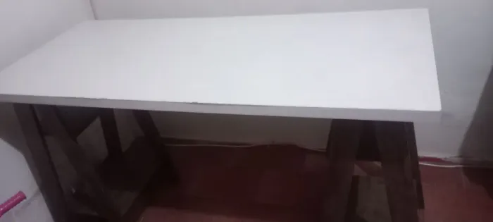 Mesa multiuso computador usada