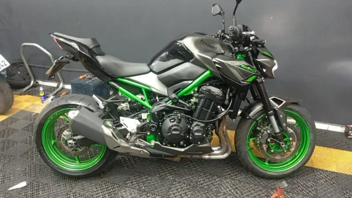 KAWASAKI Z900 2023