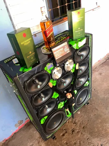 Paredão de som  automotivo top