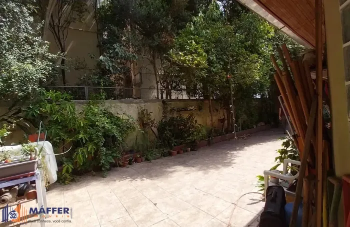 Ótimo Terreno Cidade Baixa, 480,48 m². Plano, com 2 casas em cima.