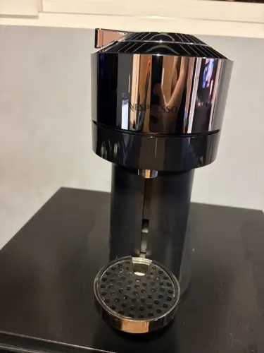 Cafeteira Nespresso Vertuo Next Preto Cromado