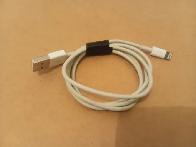 Cabo carregador Apple USB para Lightning original