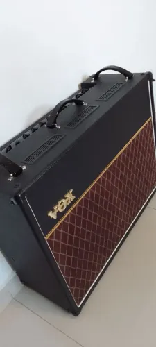 Amplificador Guitara Vox AC 30 VR