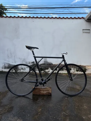 Bicicleta Bike Fixa RAW Cycles