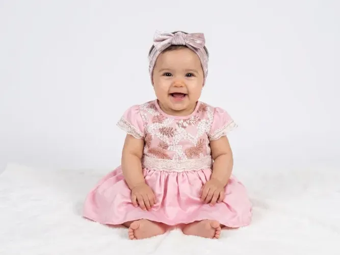 Vestidinho bebê rosa princesa 