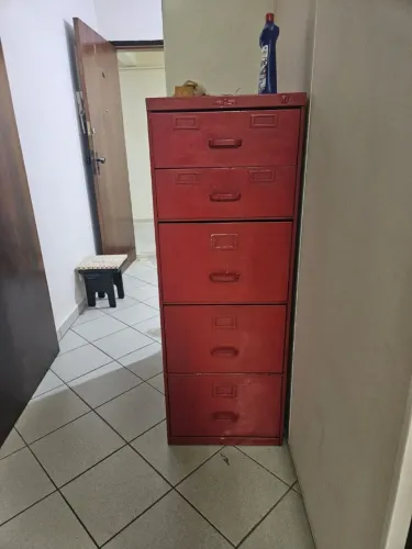 Arquivo de aço com 5 gavetas