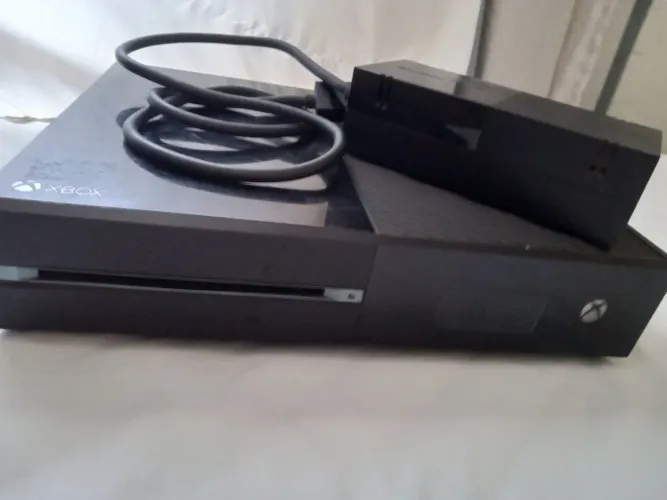 XBOX ONE 1TB com Defeito 