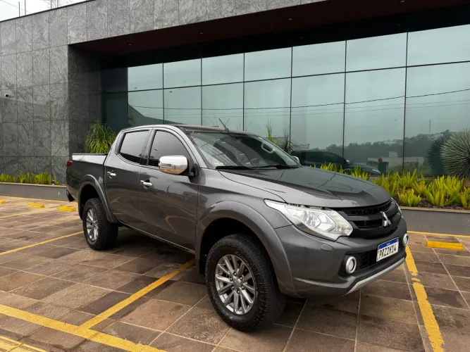 Mitsubishi L200 Triton Sport HPE-S 2.4 CD Dies. AUT 2019