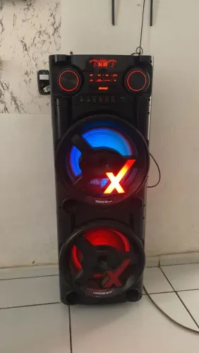 Vendo caixa Amvox estado zero funcionando perfeitamente