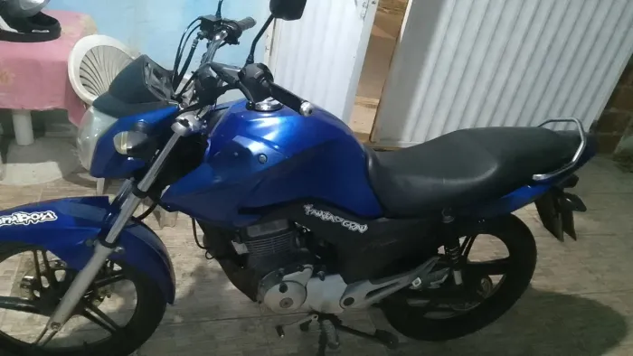 FAN 150 EM BOAS CONDIÇÕES DE USO CONSERVADA TODA CERTINHA VALI APENA COMPRAR