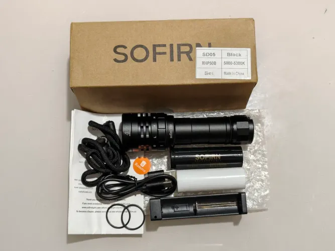 Lanterna de Mergulho Sofirn SD05 - NOVA