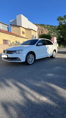 Volkswagen Jetta Comfortline 1.4 TSI 16V 4P Aut. 2016