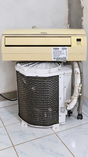 ? Ar-Condicionado Philco 12.000 BTUs 220V Split Frio - R$ 1.300?