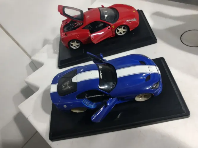 Carros colecionável 1/24