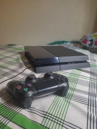 PlayStation 4 FAT em Perfeito estado