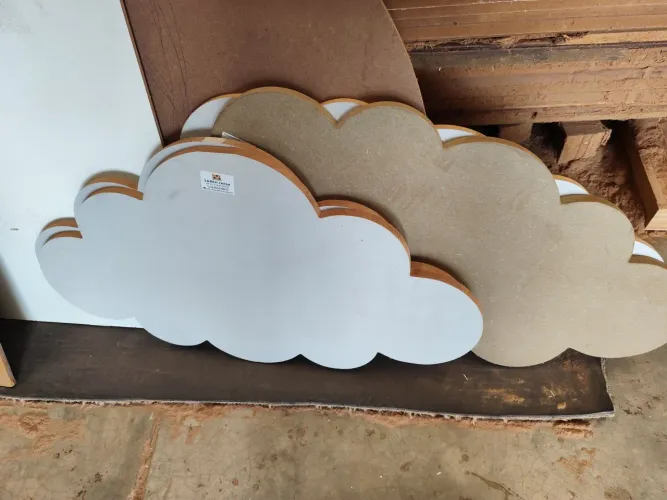 Nuvem decorativa em mdf