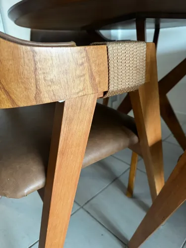 Cadeira madeira maciça com encosto curvo (Parcelo o valor) 